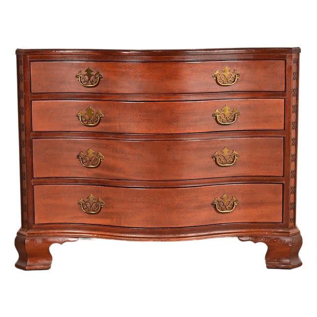 Baker Furniture Historic Charleston Chippendale Carved Mahogany Serpentine Front Dresser Chest For Sale