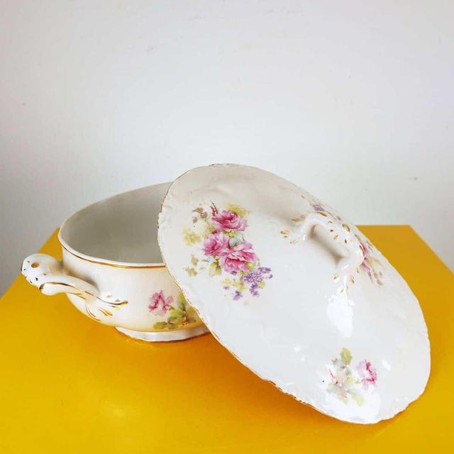 Ceramic Tureen with Flowers from Ginori For Sale - Image 7 of 10