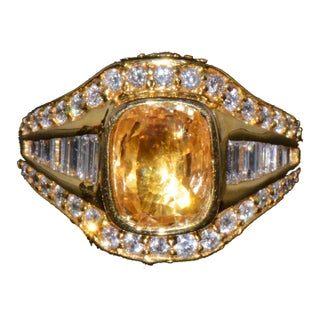 Gia Natural 4.8Cts vs Diamond No Heat Yellow Sapphire 18k Gold Dome Statement Ring For Sale