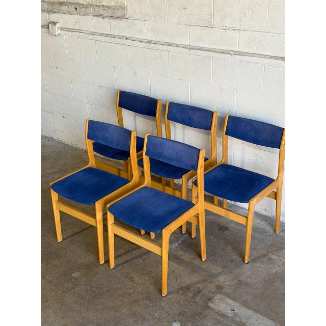 Mid 20th Century Mid 20th Century Set of 5 Danish Modern Dining Chairs in the Style of Erik Buch For Sale - Image 5 of 11