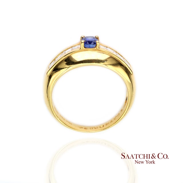 Blue Mid 20th Century 18k (750) Yellow Gold Natural Blue Sapphire and Natural Diamond Ring, Size 6.5 For Sale - Image 8 of 10