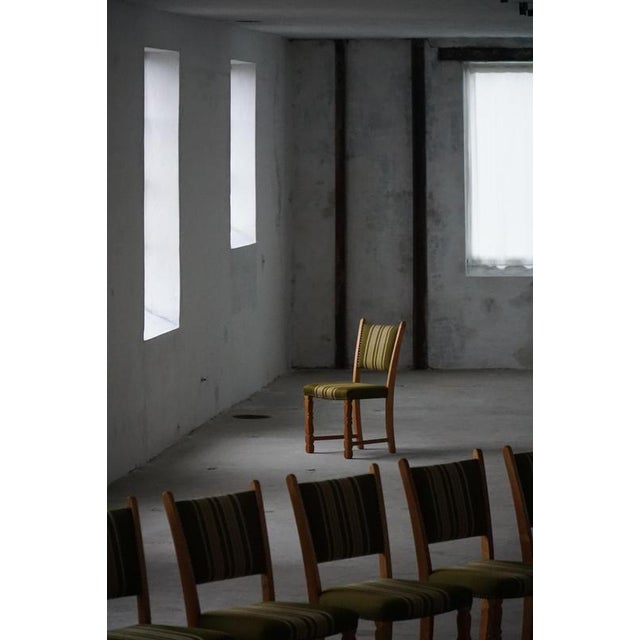 Gold Mid-Century Modern Danish Dining Chairs in Oak by Henning Kjærnulf, 1960, Set of 6 For Sale - Image 8 of 18