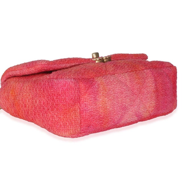 Pink Coral Pink Tweed Quilted Medium Chanel 19 Flap Bag For Sale - Image 8 of 9