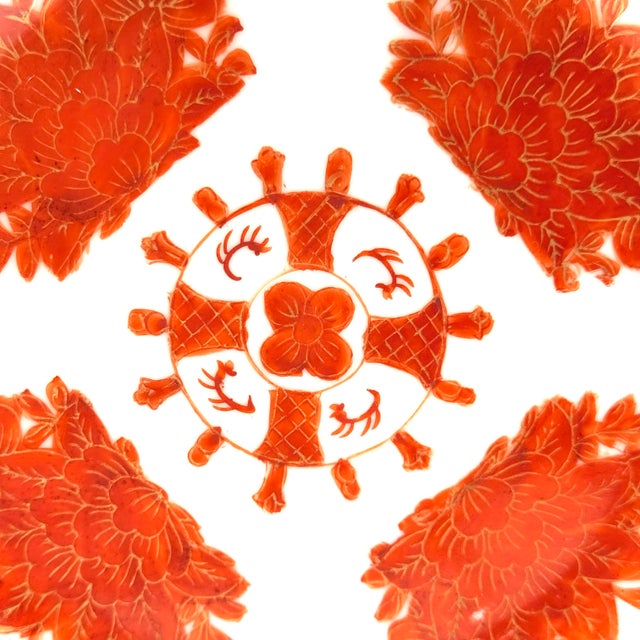 Chinese Vintage Hand Decorated Chinese Design Plate With Wood Stand For Sale - Image 3 of 12