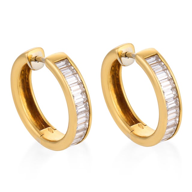 Contemporary Vintage 1.90 Carat Diamond 18k Yellow Gold Hoop Earrings, A Pair For Sale - Image 3 of 7