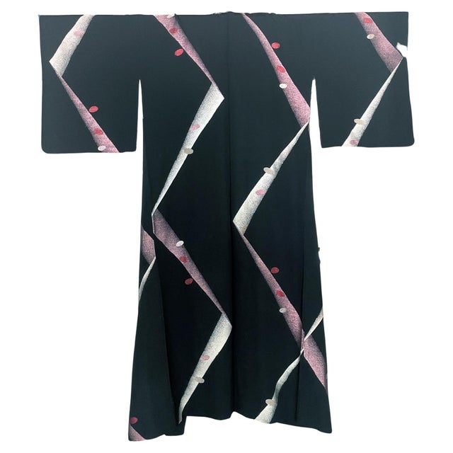1940s Vintage Japanese Silk Meisen Kimono with Geometrical Design For Sale - Image 5 of 11