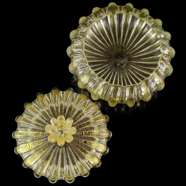 Mid 20th Century Vintage Seguso Murano Gold Flecks Italian Art Glass Midcentury Ribbed Vanity Jewelry Powder Box For Sale - Image 5 of 5