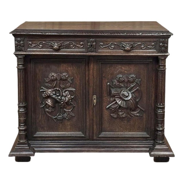 19th Century French Henri II Renaissance Revival Carved Oak Buffet For Sale