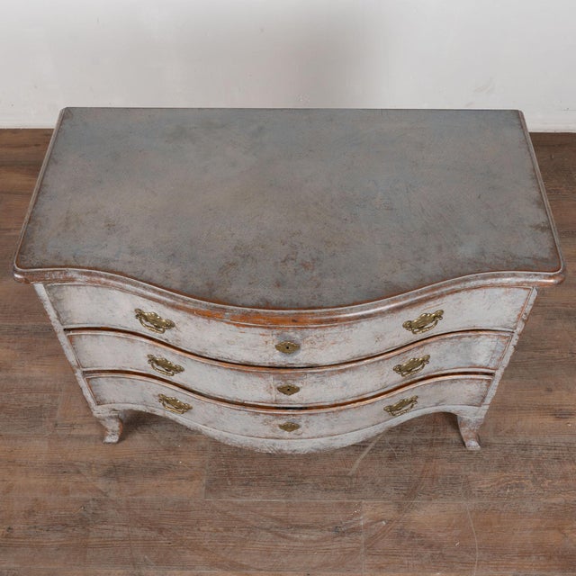 Late 18th Century Swedish Rococo Pine Chest of Three Drawers For Sale - Image 4 of 12