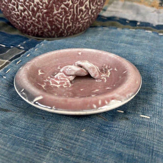 Lavender Japanese Tea Ceremony Set Shiso-Te Glaze, 1960s, Set of 3 For Sale - Image 8 of 13