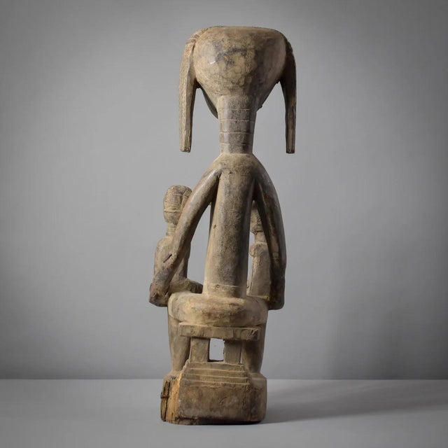 Early 20th Century Baule Seated Female Figure With Children Côte d'Ivoire For Sale - Image 10 of 15