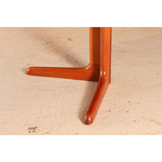 Wood Mid-Century Extendable Dining Table in Teak from Skovby, Denmark, 1970s For Sale - Image 7 of 14