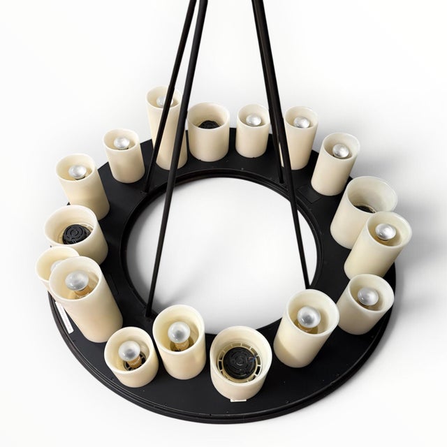 Kevin Reilly for Holly Hunt Round 17-Light Hemel Chandelier For Sale In Indianapolis - Image 6 of 7