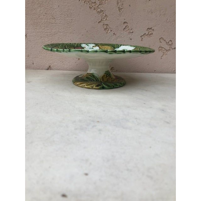 French Country French Majolica Strawberries Comport, Circa 1880 For Sale - Image 3 of 6