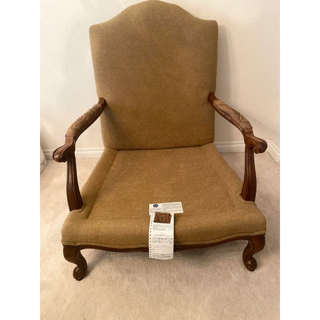 Ethan Allen Wide Carved Bergere French Louis XV Style Harris Chair Excellent Condition For Sale - Image 15 of 16