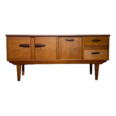 Mid-Century Modern Teak Sideboard from Jentique For Sale