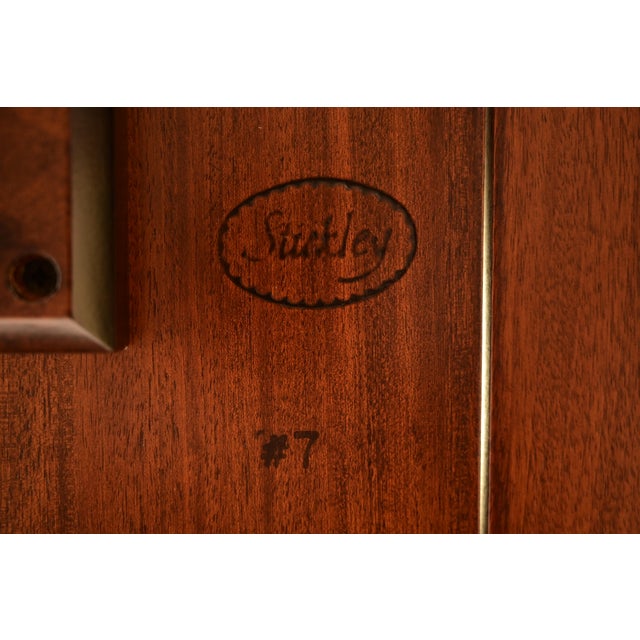 Stickley Georgian Banded Mahogany Double Pedestal Dining Table, Newly Refinished For Sale - Image 9 of 10