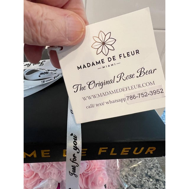 Valentine Teddy Made of Roses in Gift Box For Sale In Philadelphia - Image 6 of 8