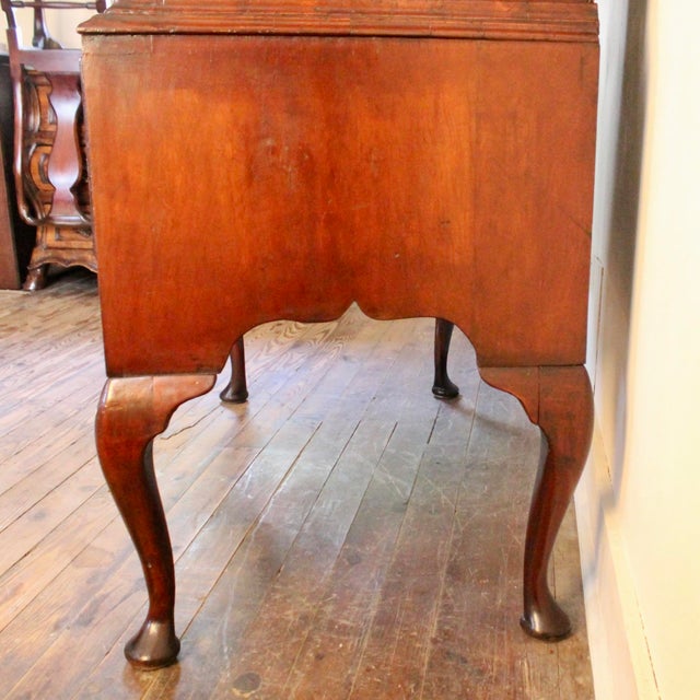 Early Georgian English Burl Walnut Highboy Chest on Stand For Sale - Image 15 of 17