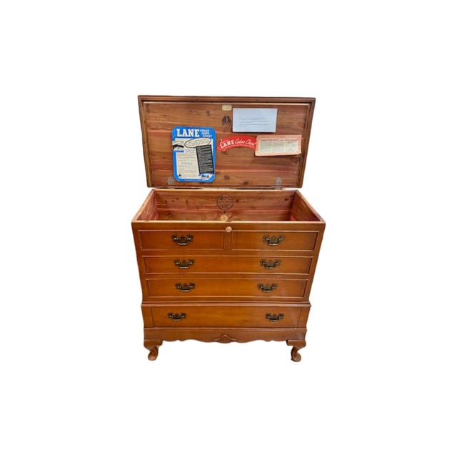 Vintage 1950 Lane Furniture Queen Anne-Style Lowboy Cedar Chest For Sale In Sacramento - Image 6 of 15