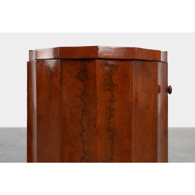 Italian Art Deco Walnut Nightstands, 1920s, Set of 2 For Sale - Image 6 of 18