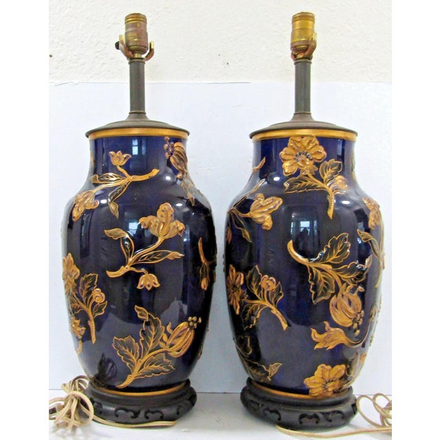 Late 19th Century Late 19th Century Keller & Guerin French Porcelain Vase With Lion Rampant Table Lamps - a Pair For Sale - Image 5 of 16