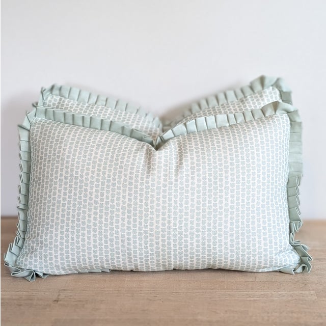 Aqua Lee Jofa Kaya Lumbar Pillows in Mist With Schumacher Glazed Linen Ruffle For Sale - Image 8 of 9