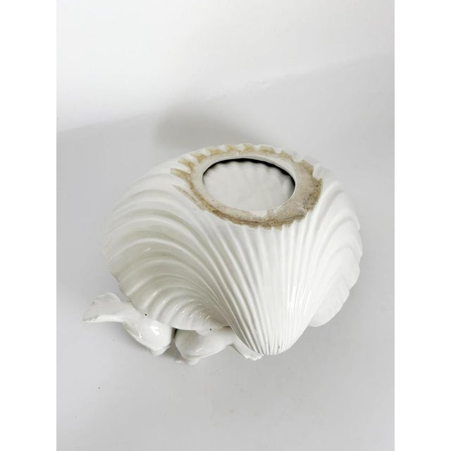 Large White Ceramic Seashell Catchall with Bird Decoration, 1960 For Sale - Image 6 of 12