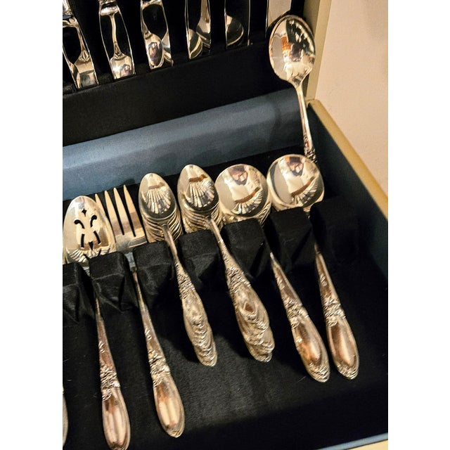 Twelve Complete Five Piece Placesettings Plus Extras Nouveau Orchid Silverplate Flatware- Set of 77 For Sale - Image 9 of 14