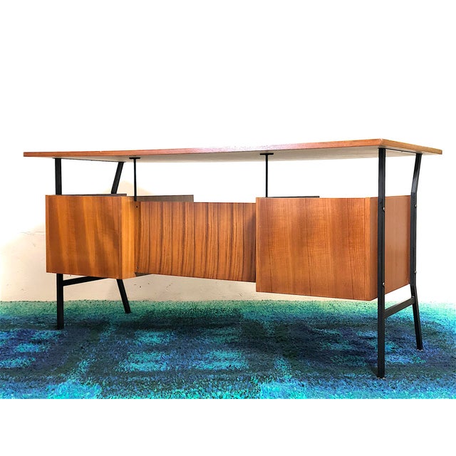 Wood Modernist Desk, Italy, 1960s For Sale - Image 7 of 16