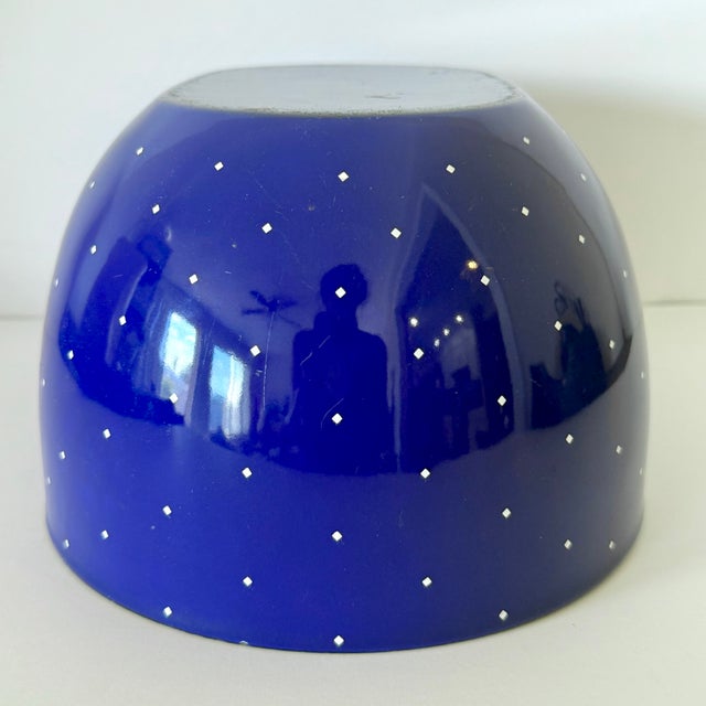 Paint 1960s Mid Century Modern Ampleur Ejiry Blue Oval Enamel Bowl W White Diamonds For Sale - Image 7 of 10