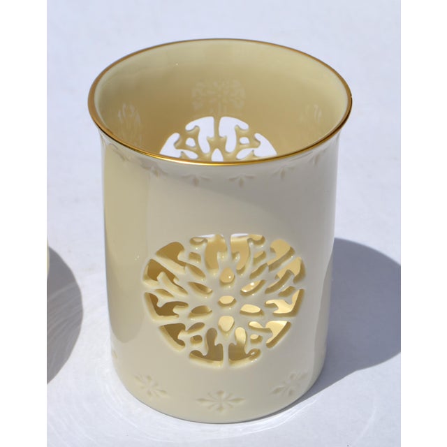 Lenox 1960s Lenox Votive Snowflake Themed Candle Holder & Underplate Illuminations Collection For Sale - Image 4 of 13