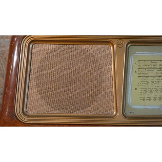Gold Radio 2105 in Bakelite and Briarwood by CGE, 1940s For Sale - Image 8 of 18