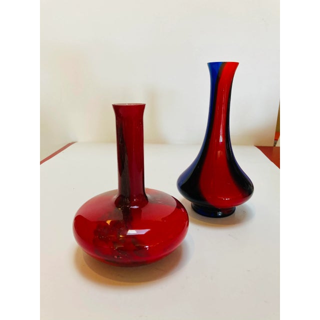 Red 1960’s Cased Red and Blue Bud Vases - a Pair For Sale - Image 8 of 8