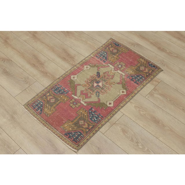 Size: 1.5 x 2.8 ft ( 47 x 87 cm) 18 x 34 inches Color: Organic Natural Dye (Beige,Green,Blue,Red) Material: 100% Hand Spun...