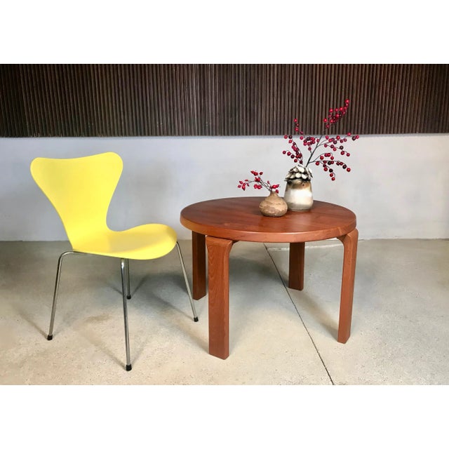 Danish Round Solid Teak Side or Coffee Table by Dyrlund, 1960s For Sale - Image 15 of 17