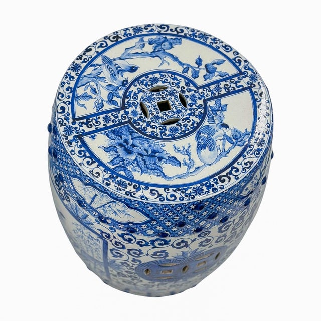 Late 20th Century Pair of Blue and White Chinoiserie Porcelain Garden Stools For Sale - Image 13 of 14