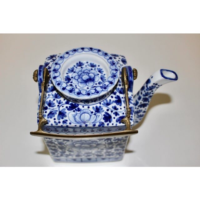 1970s Vintage Blue & White Tea Pot For Sale - Image 5 of 10