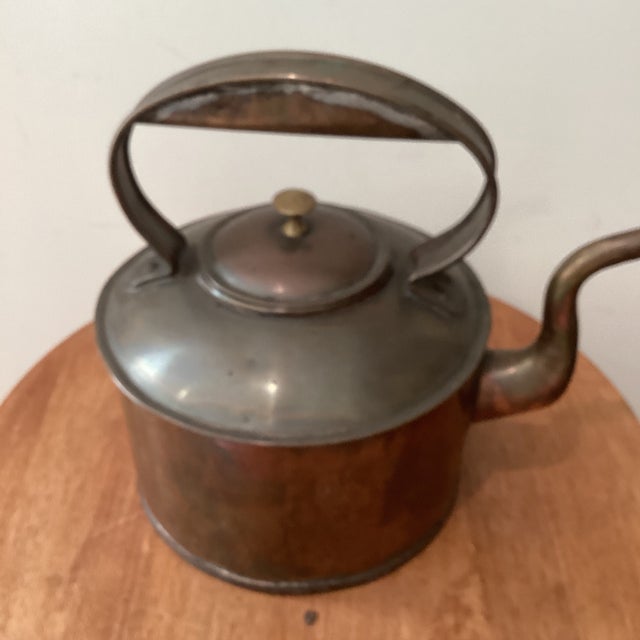 Rare Early 19th Century Collectible Hand-Hammered English Copper & Brass Tea Kettel For Sale In Chicago - Image 6 of 12