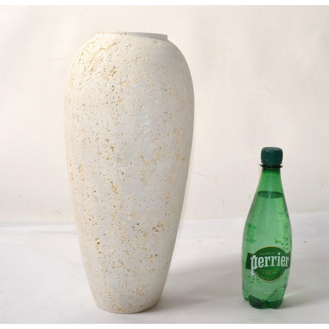 1970s Fratelli Manelli Style Venetia Classic Travertine Stone Cone Vase Raymor Italy For Sale - Image 12 of 12