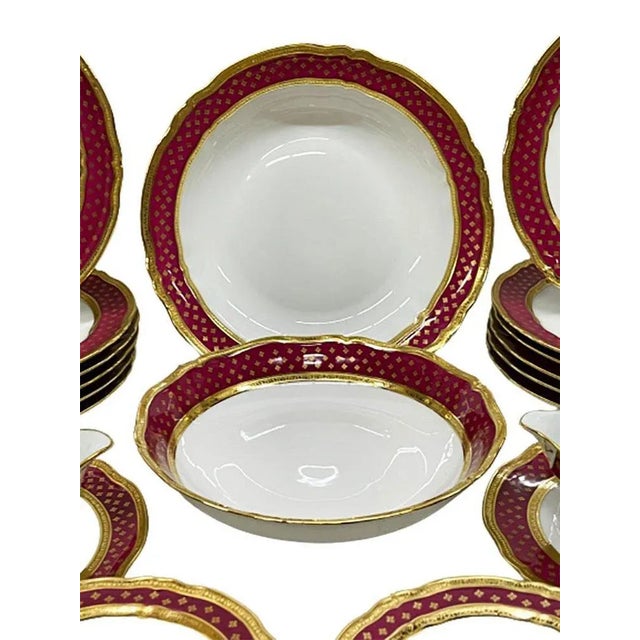 1960s Limoges Dinner Service in Polished Gilding with Agate from Raynaud & Co., Set of 199 For Sale - Image 5 of 12
