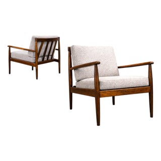 Grete Jalk Armchair in Rosewood & Light Gray Bouclé, Rino Levi, Brazil, 1960s - Lot 704A For Sale