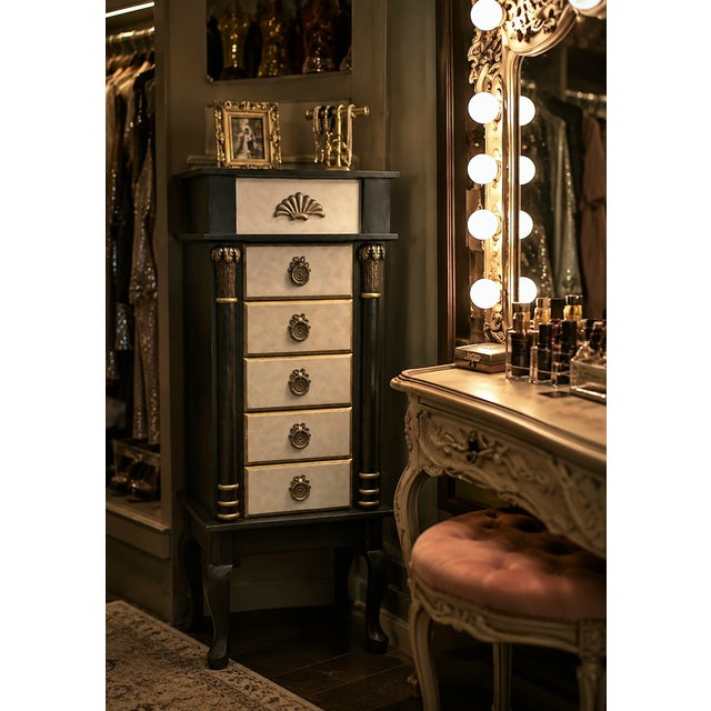 Art Deco 1980s The Marquise Jewel Cabinet - The Matador Collection For Sale - Image 3 of 11