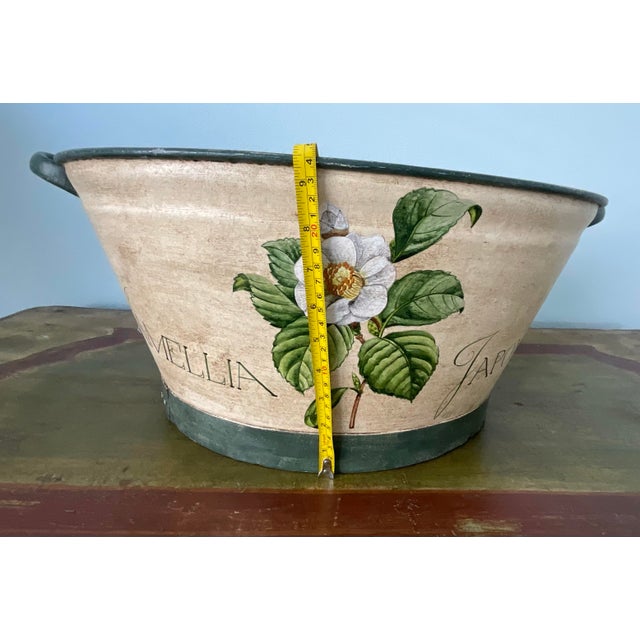Cream Vintage Hand-Painted Tole Camellia Cachepot Jardinière With Handles For Sale - Image 8 of 10