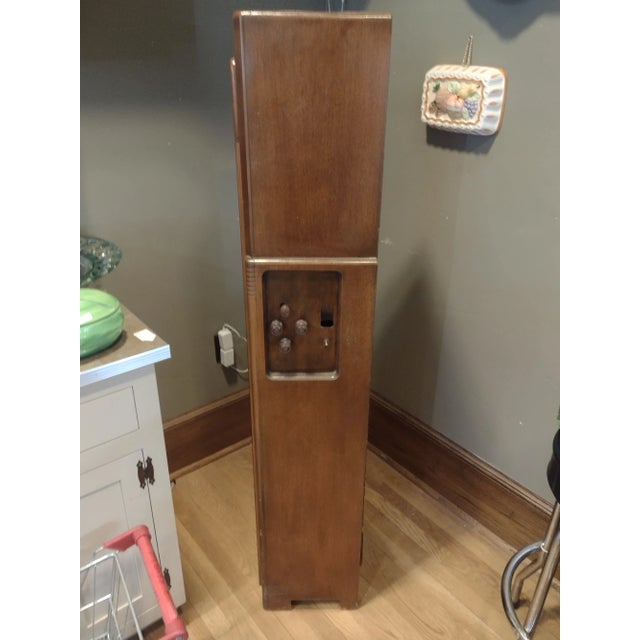 Mid 20th Century Mid 20th Century Art Deco Westinghouse 'Columaire' Clock Radio For Sale - Image 5 of 7