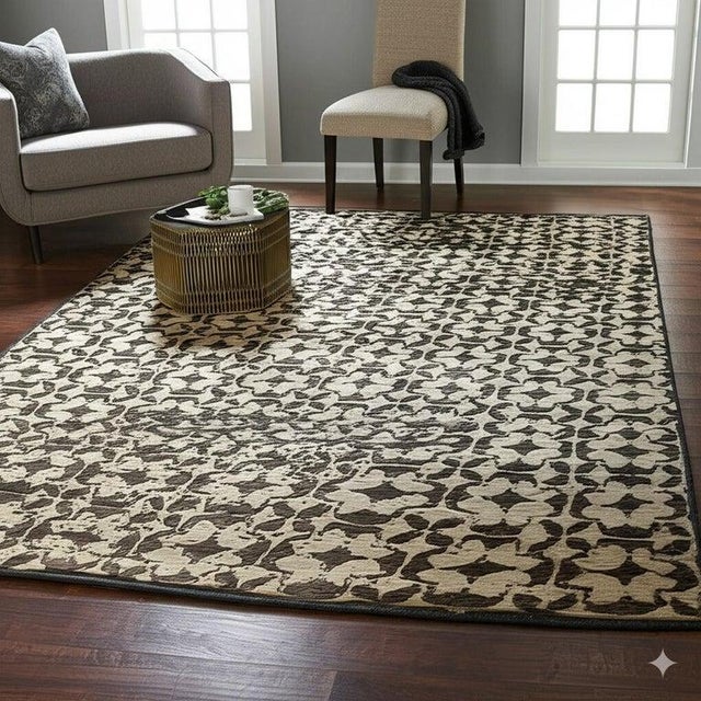 Contemporary 10x14 Black Hand-Knotted Wool Linked Quatrefoils Geometric Modern Carpet Rug For Sale - Image 3 of 6