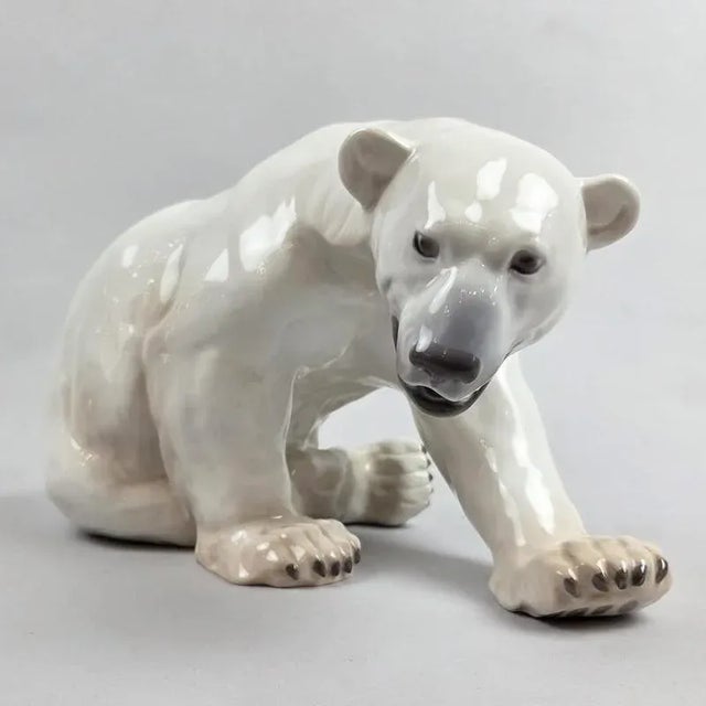 White Porcelain Polar Bear from Bing & Grondahl, Denmark, 1940s For Sale - Image 8 of 8