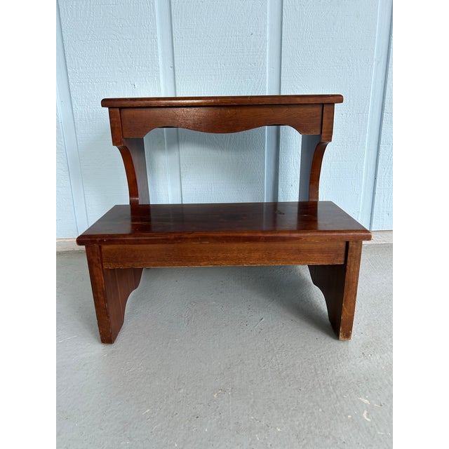 Chippendale 1980s Solid Wood Step Stool W/ Brass Handles-Georgian Style Bed/Library Step Stool-Cherry/Mahogany Finish-Display Shelves-Tiered Plant Stand For Sale - Image 3 of 12