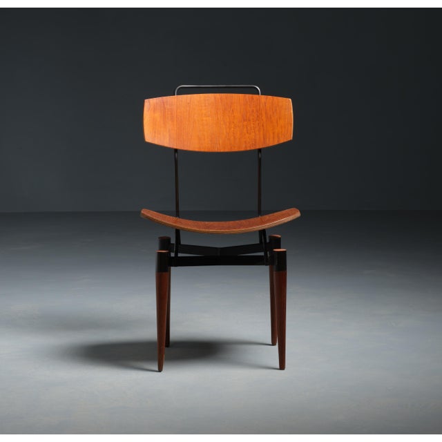 Italian Midcentury Desk Chair, a perfect blend of modern design and timeless sophistication. Crafted with meticulous...