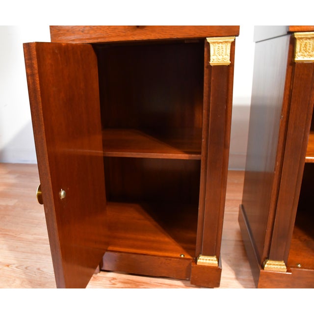 1930s French Empire Mahogany & Marble Top Pair of Nightstands / Bedside Tables For Sale - Image 12 of 18
